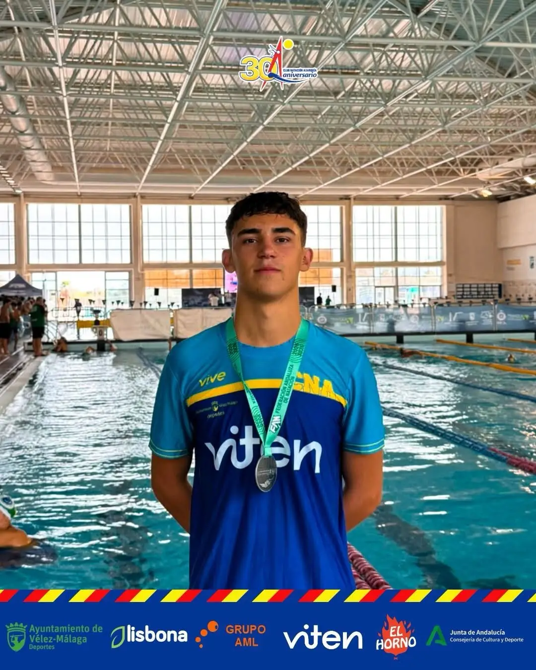 Club Natación Axarquía: imagen reciente del equipo 4