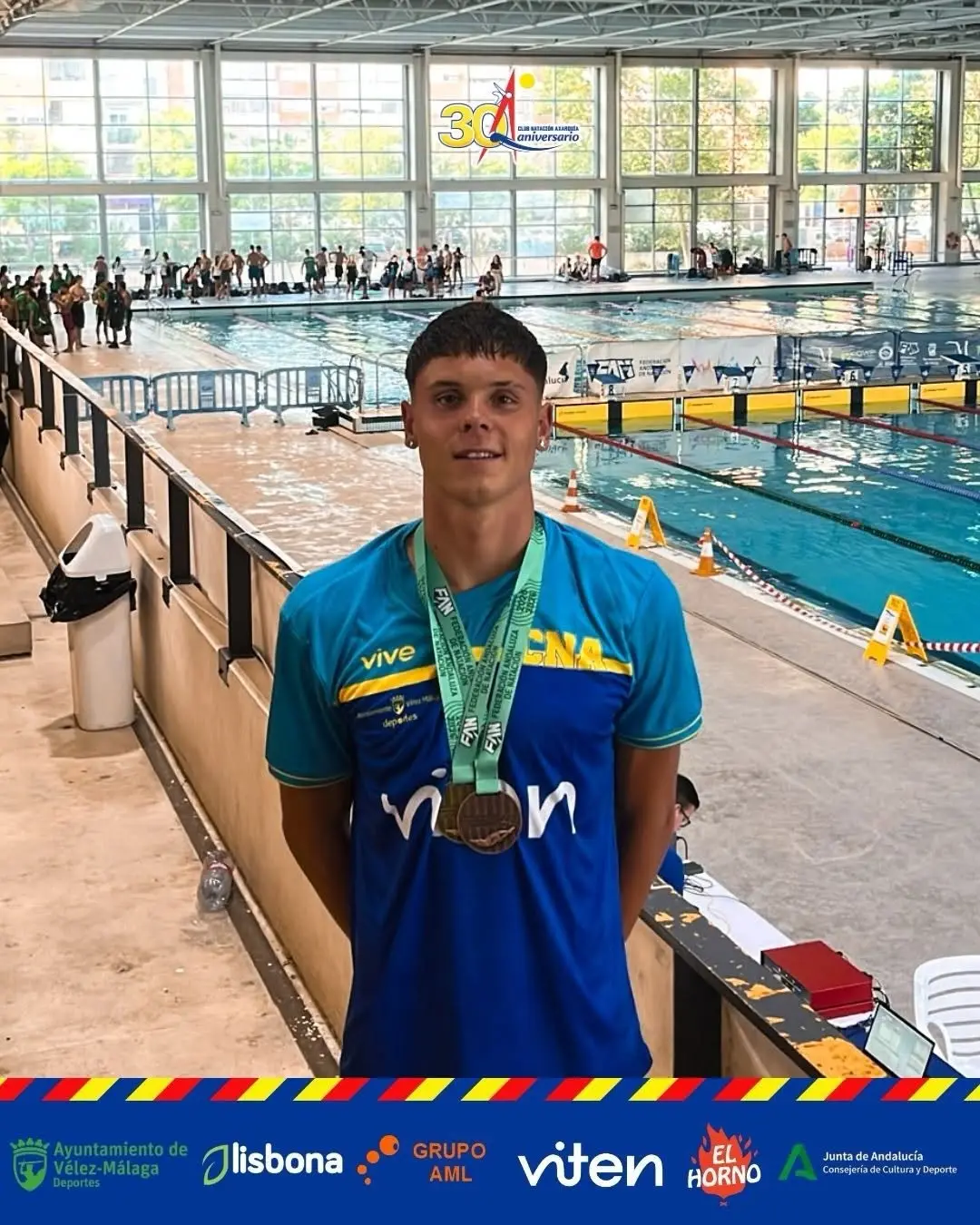 Club Natación Axarquía: imagen reciente del equipo 6