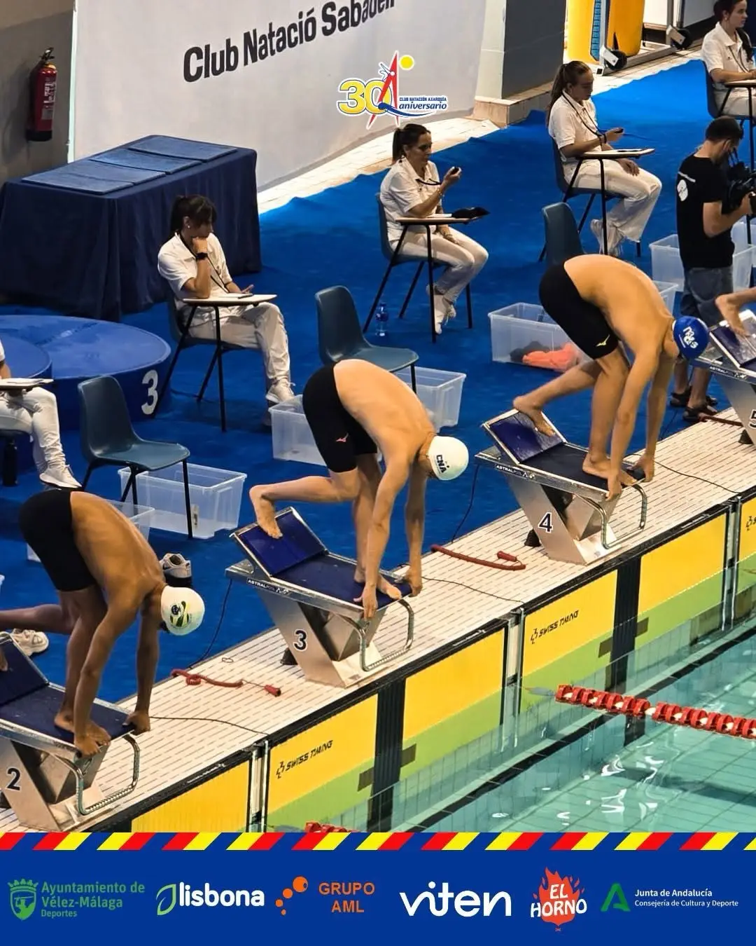 Club Natación Axarquía: imagen reciente del equipo 9