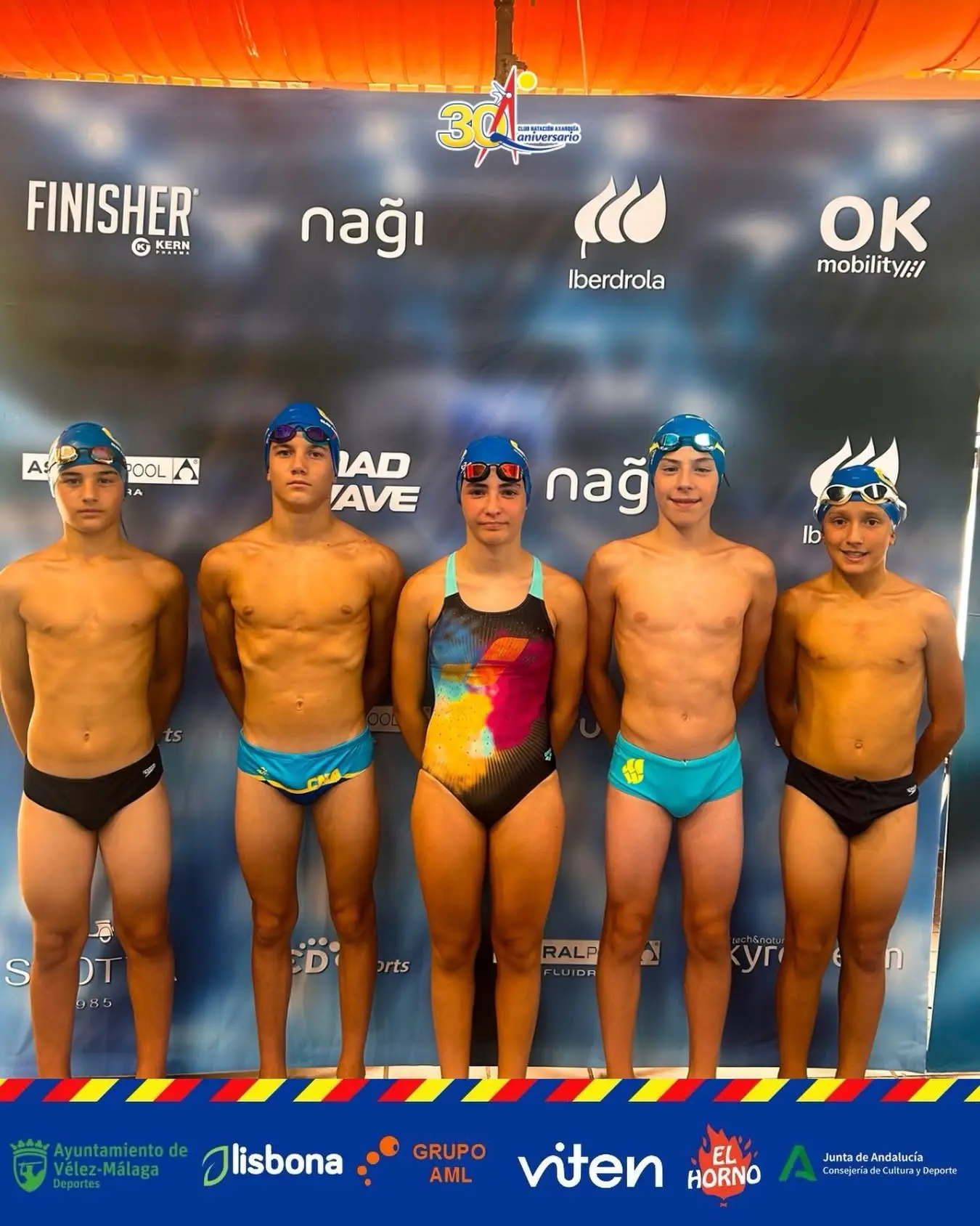 Club Natación Axarquía: imagen reciente del equipo 26